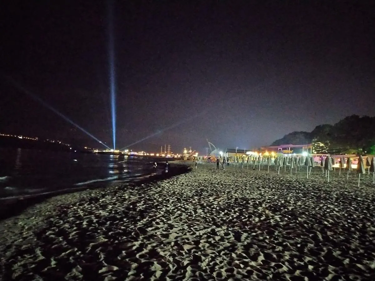 Varna South Bay Beach Apartment Bulgaristan