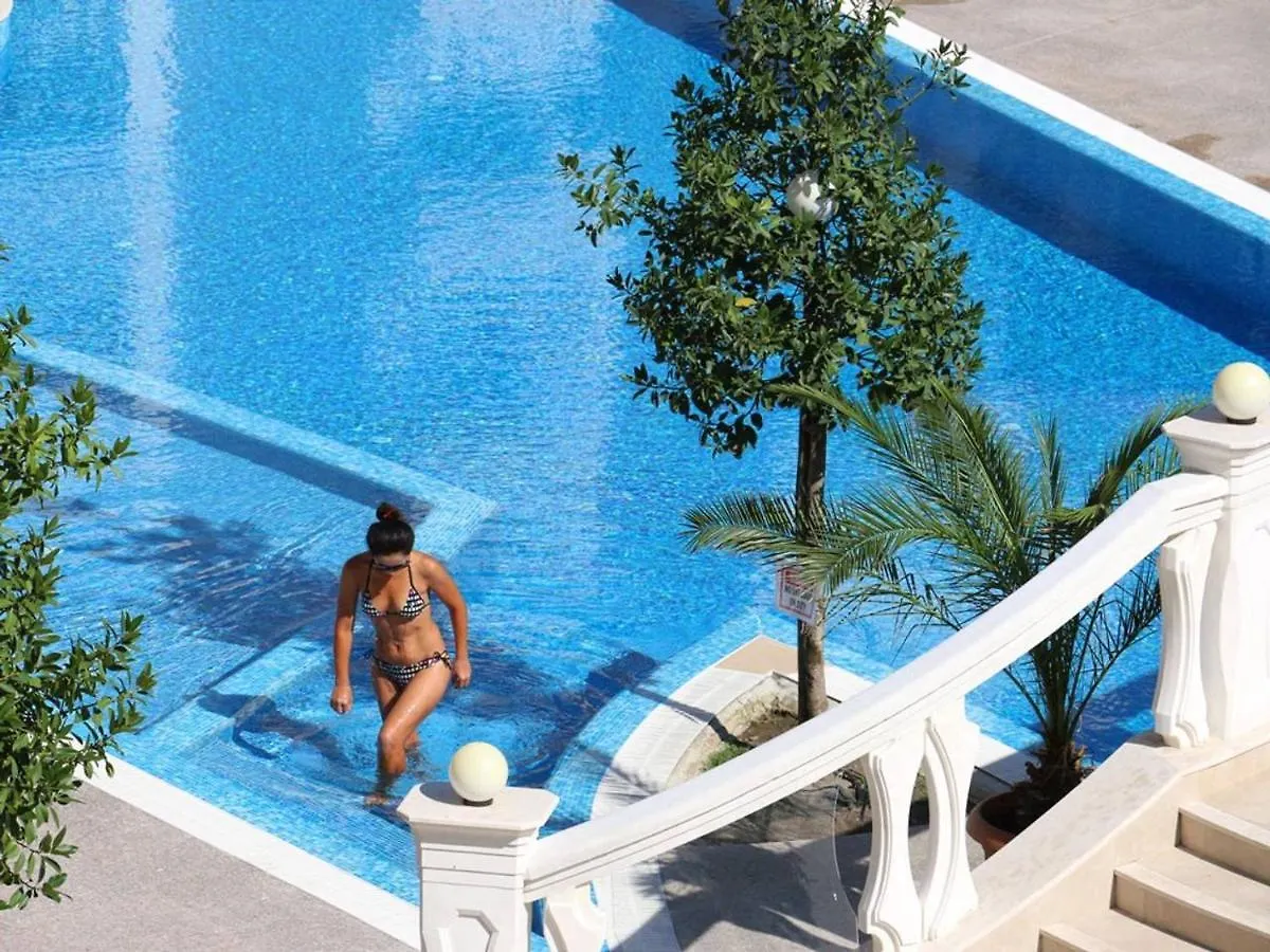 Varna South Bay Beach Apartment 0*,